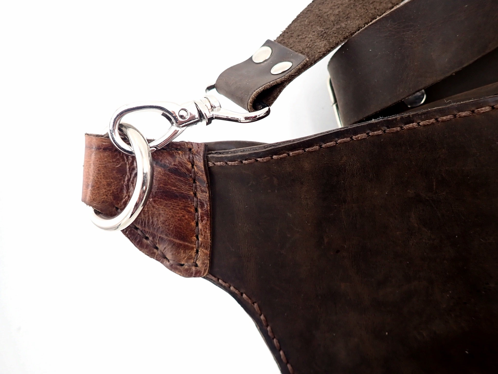 Brown Seahorse Pouch (M)