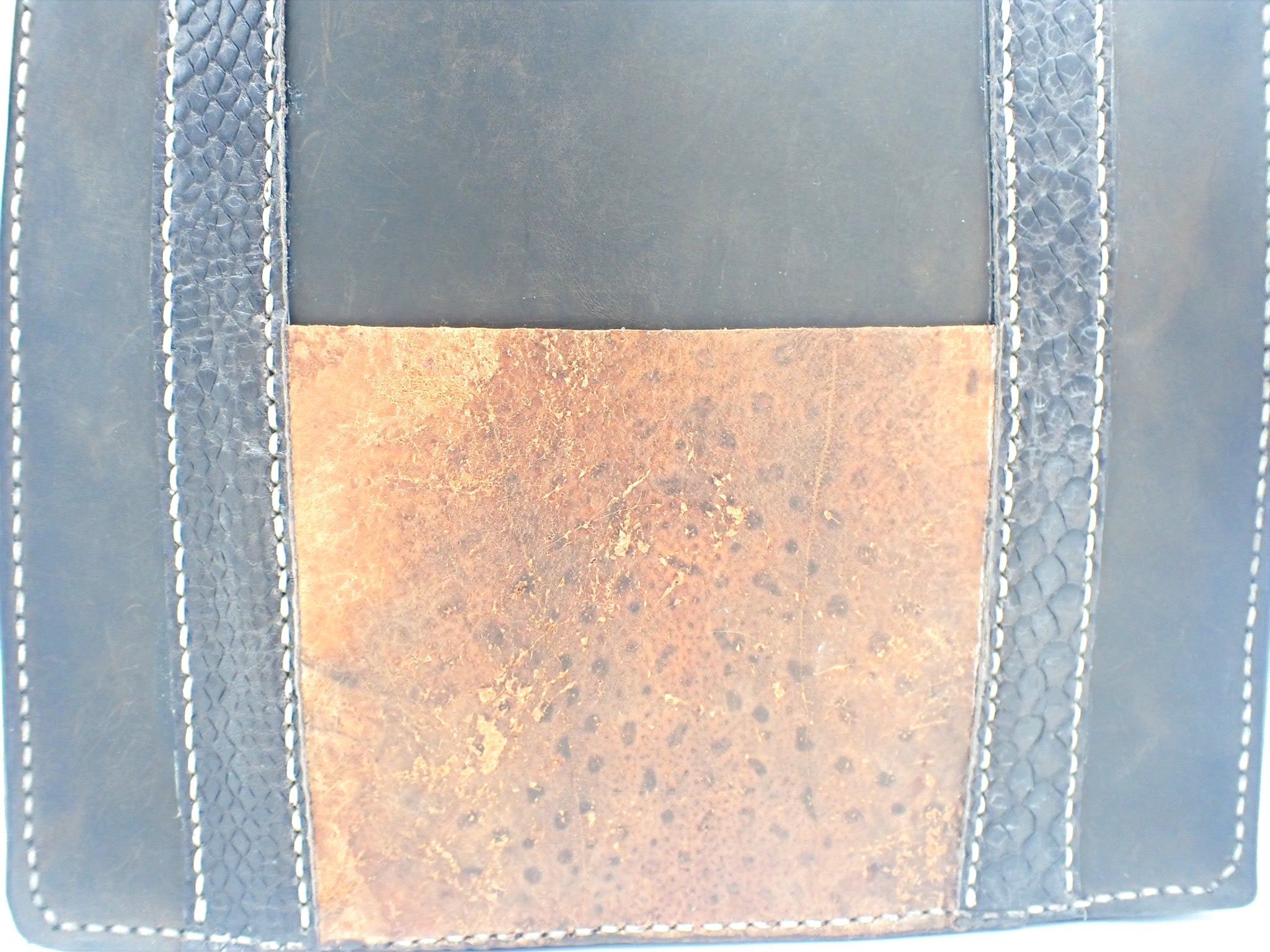 Sunset Bullshark Purse (M)