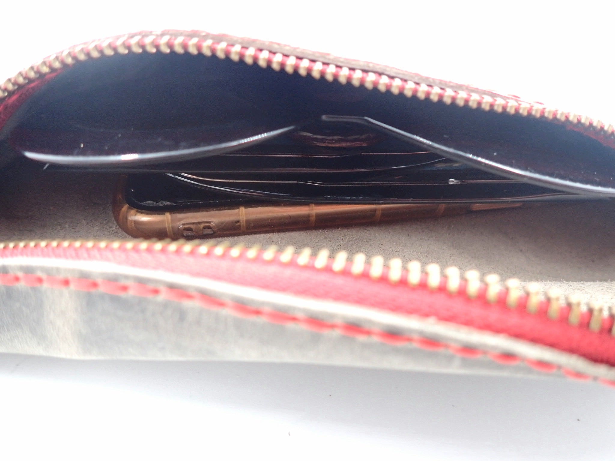 Red Seahorse Pouch (M)